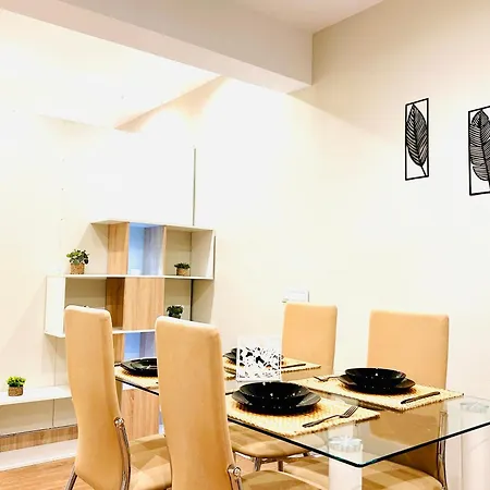 Apartamento Plaza De Andalucia Con Parking *