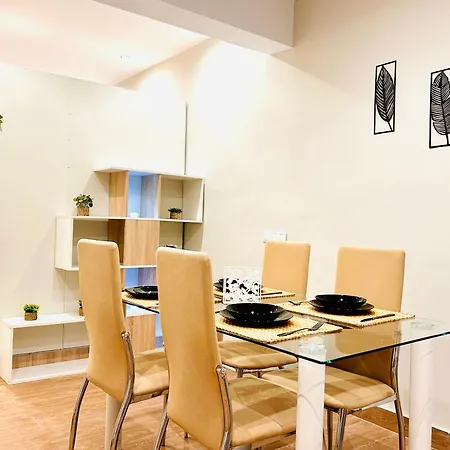 Plaza De Andalucia Con Parking Apartamento *