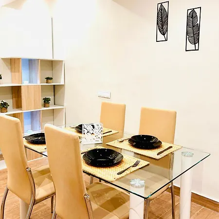 Plaza De Andalucia Con Parking Apartamento
