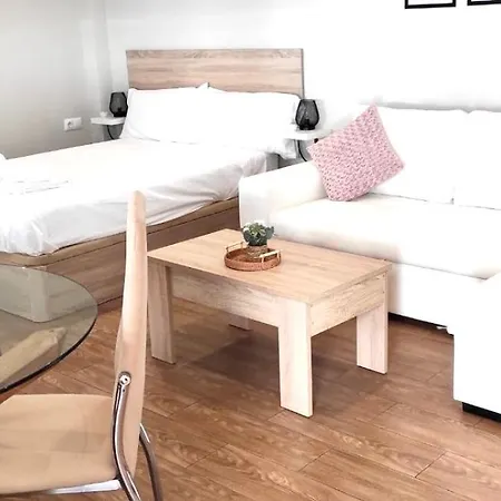 Plaza De Andalucia Con Parking Apartamento